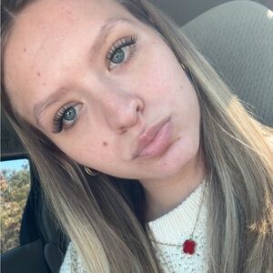 Meet your Posher, Bri